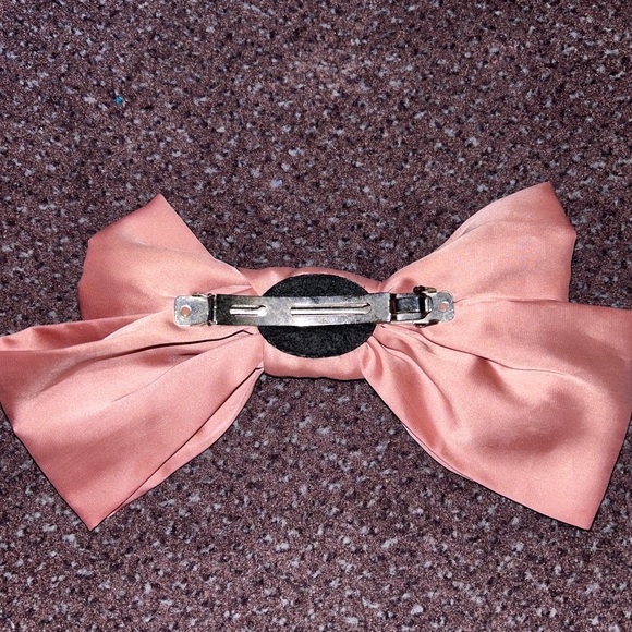 Hair clip, pink bow with pearls - Picture 3 of 3